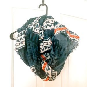 Cute blue circle scarf